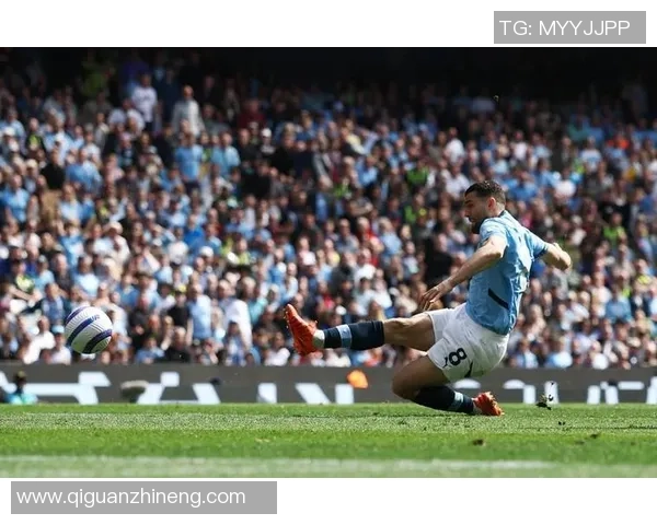 欧冠焦点战丹尼斯曼独中两元助埃因霍温六比二大胜那不勒斯荣膺全场最佳