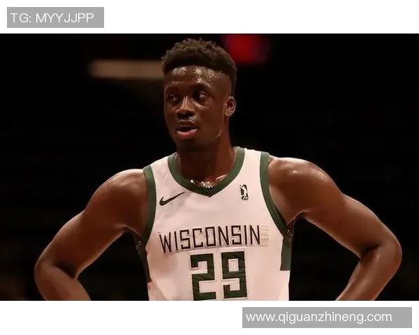 雄鹿官方宣布签约亚历克斯阿德托昆博兄弟三人同队创历史